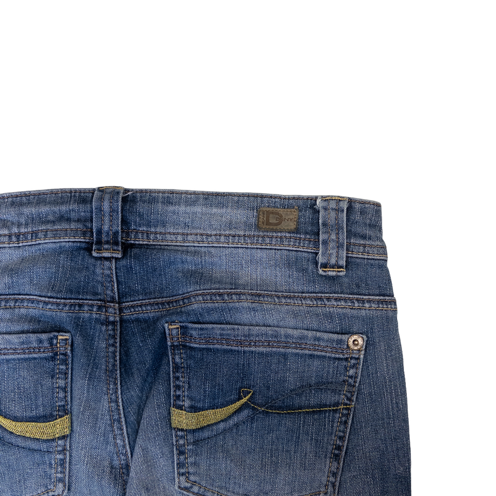 DKNY Low Rise Straight Jeans | 29 | Mid Washed