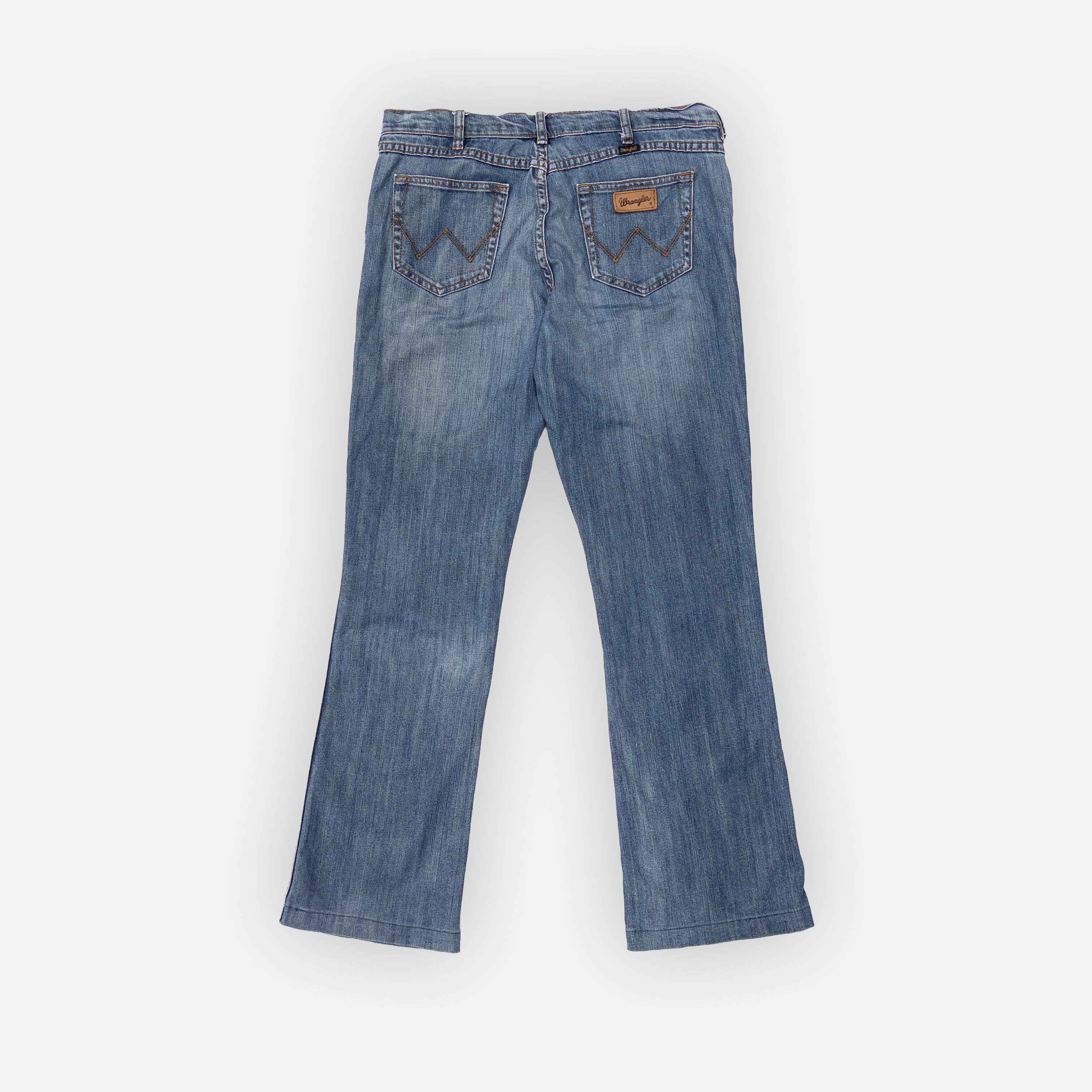 Wrangler Flared Jeans | Mid Wash