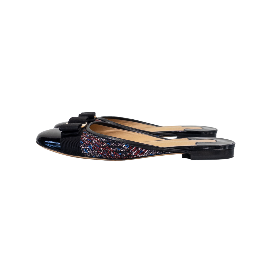 Salvatore Ferragamo Vara Bow Emile Mules Slide | Black