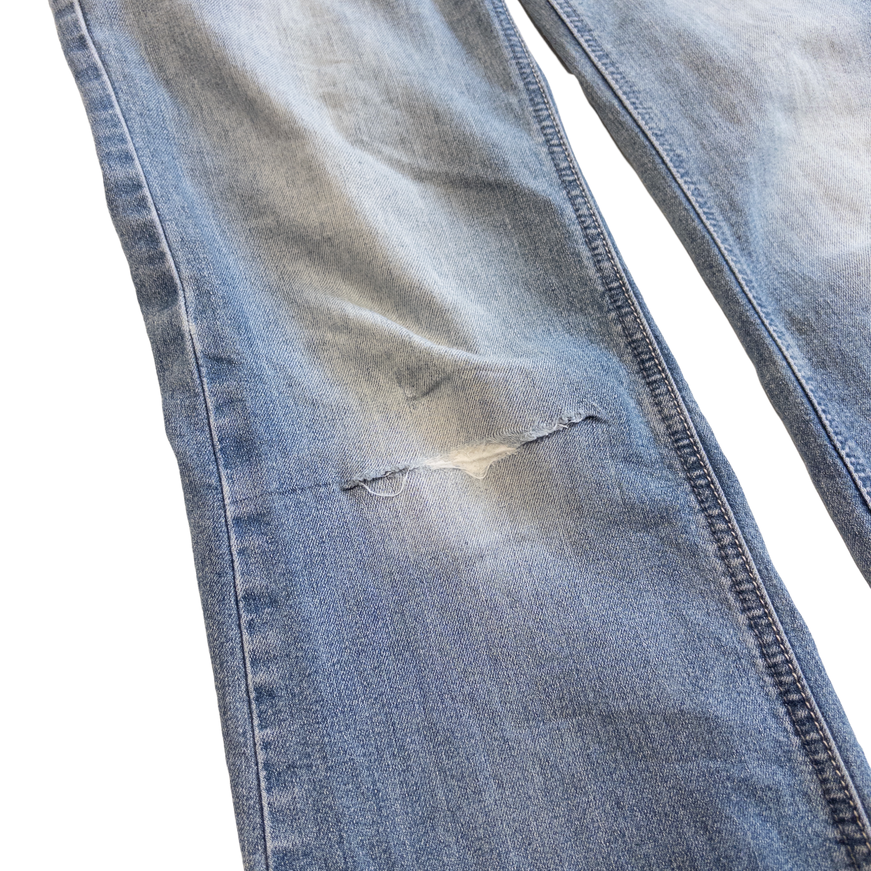 Arizona Low Rise Flared Jeans | 28 | Light Washed