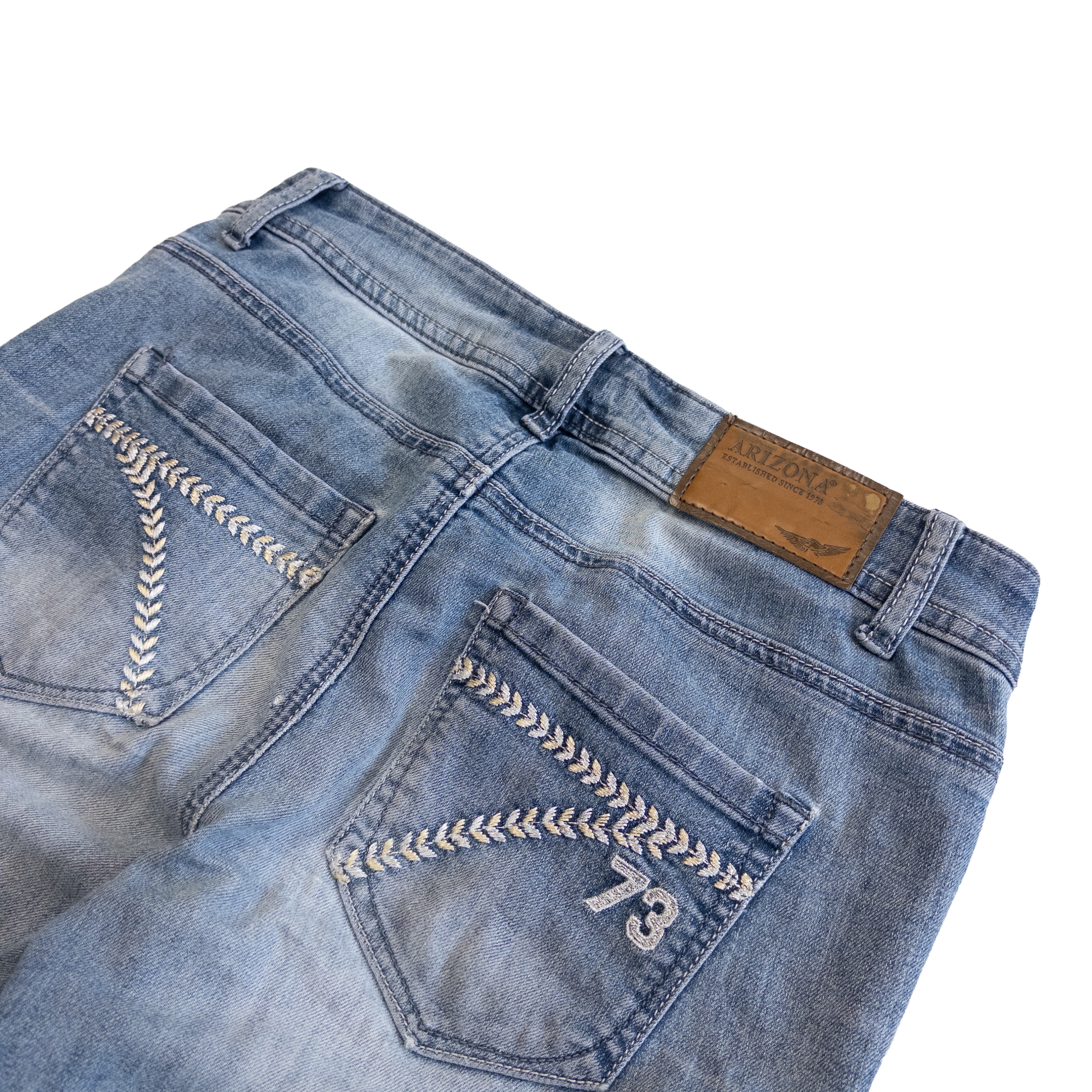 Arizona Low Rise Flared Jeans | 28 | Light Washed