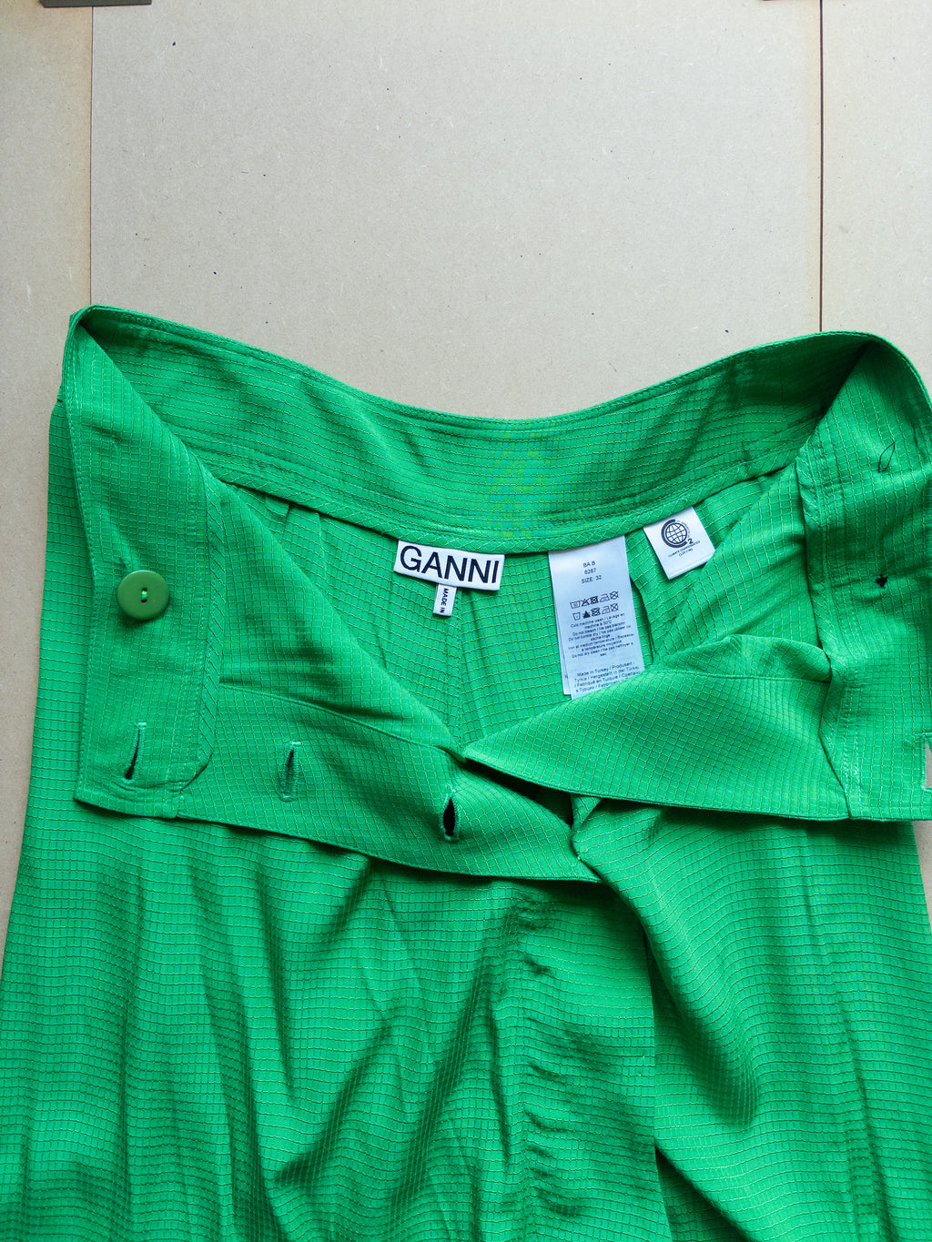 Ganni Asymmetrical Skirt | M | Green