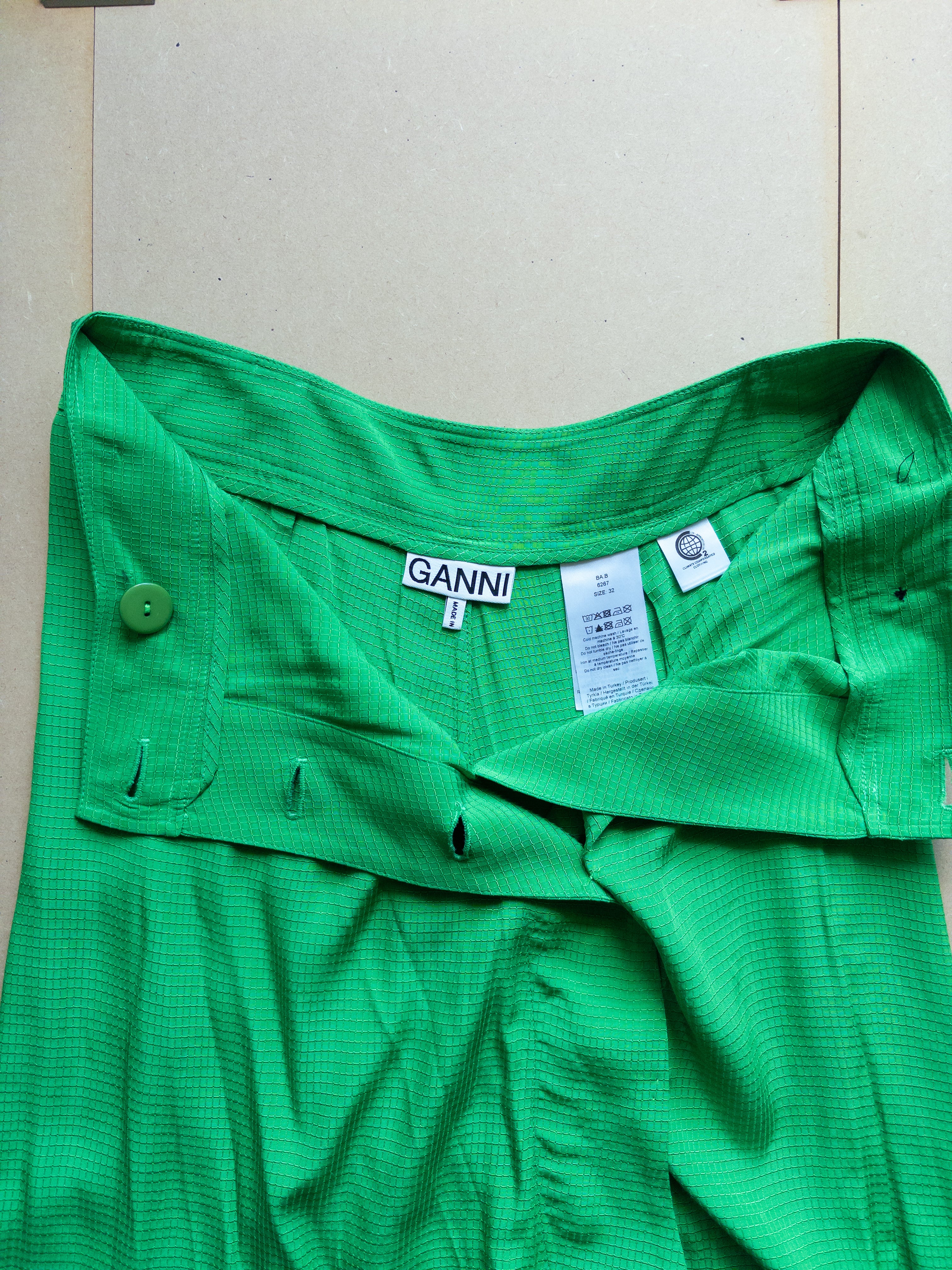 Ganni Asymmetrical Skirt | M | Green