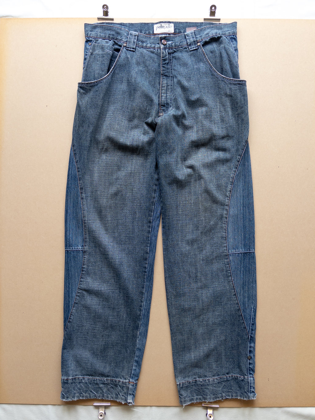 Pelle Pelle Wide Fit Jeans | 36 | Mid Washed