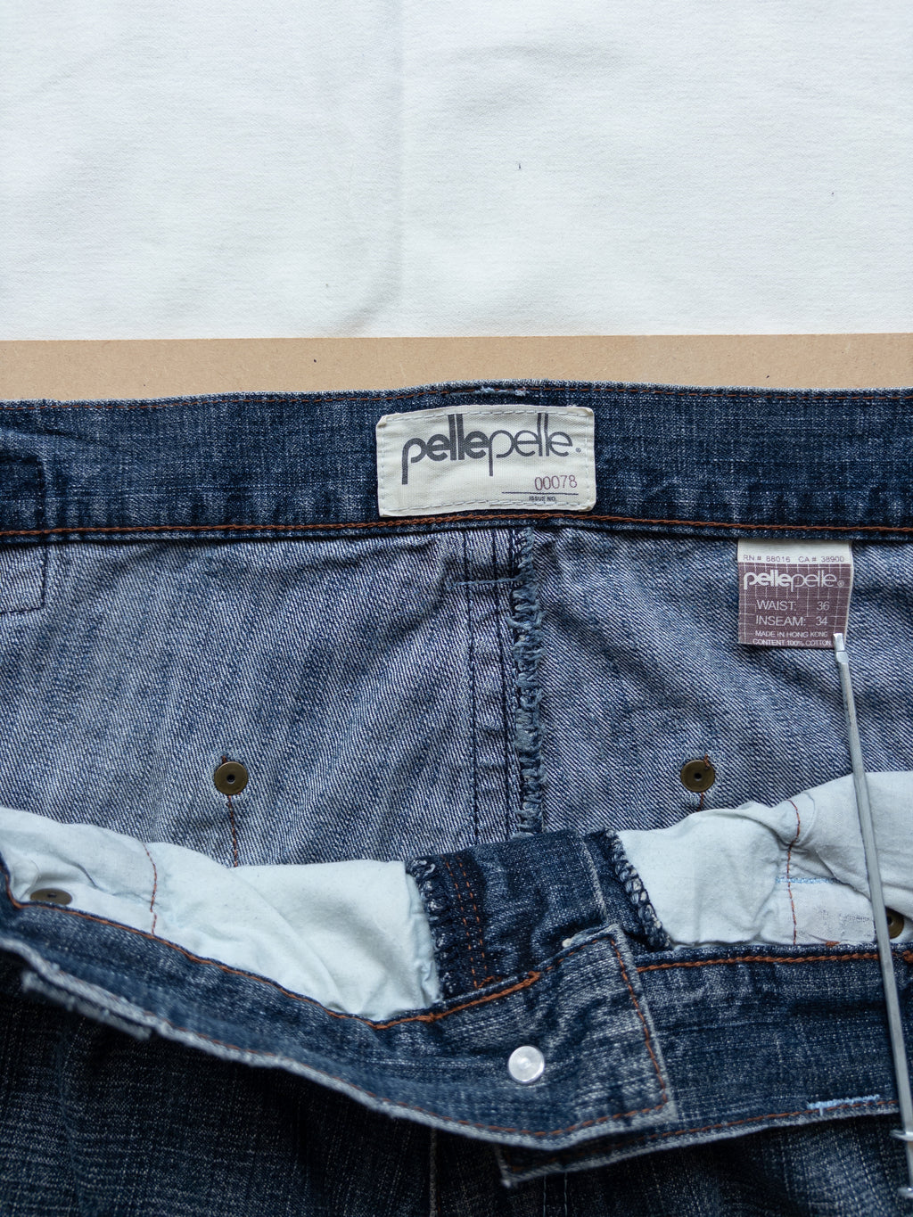 Pelle Pelle Wide Fit Jeans | 36 | Mid Washed