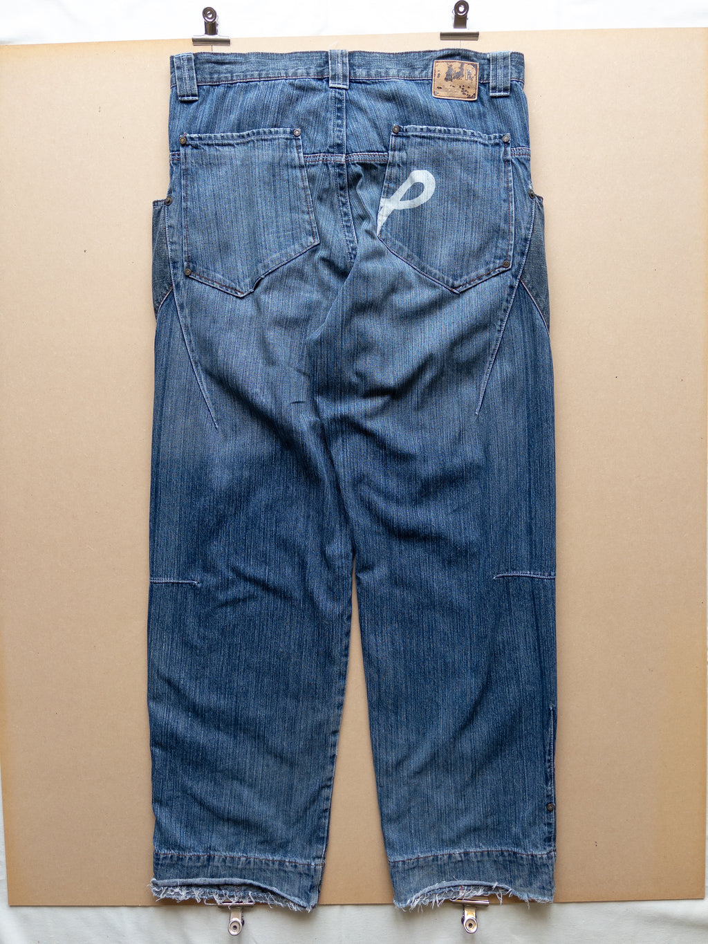 Pelle Pelle Wide Fit Jeans | 36 | Mid Washed